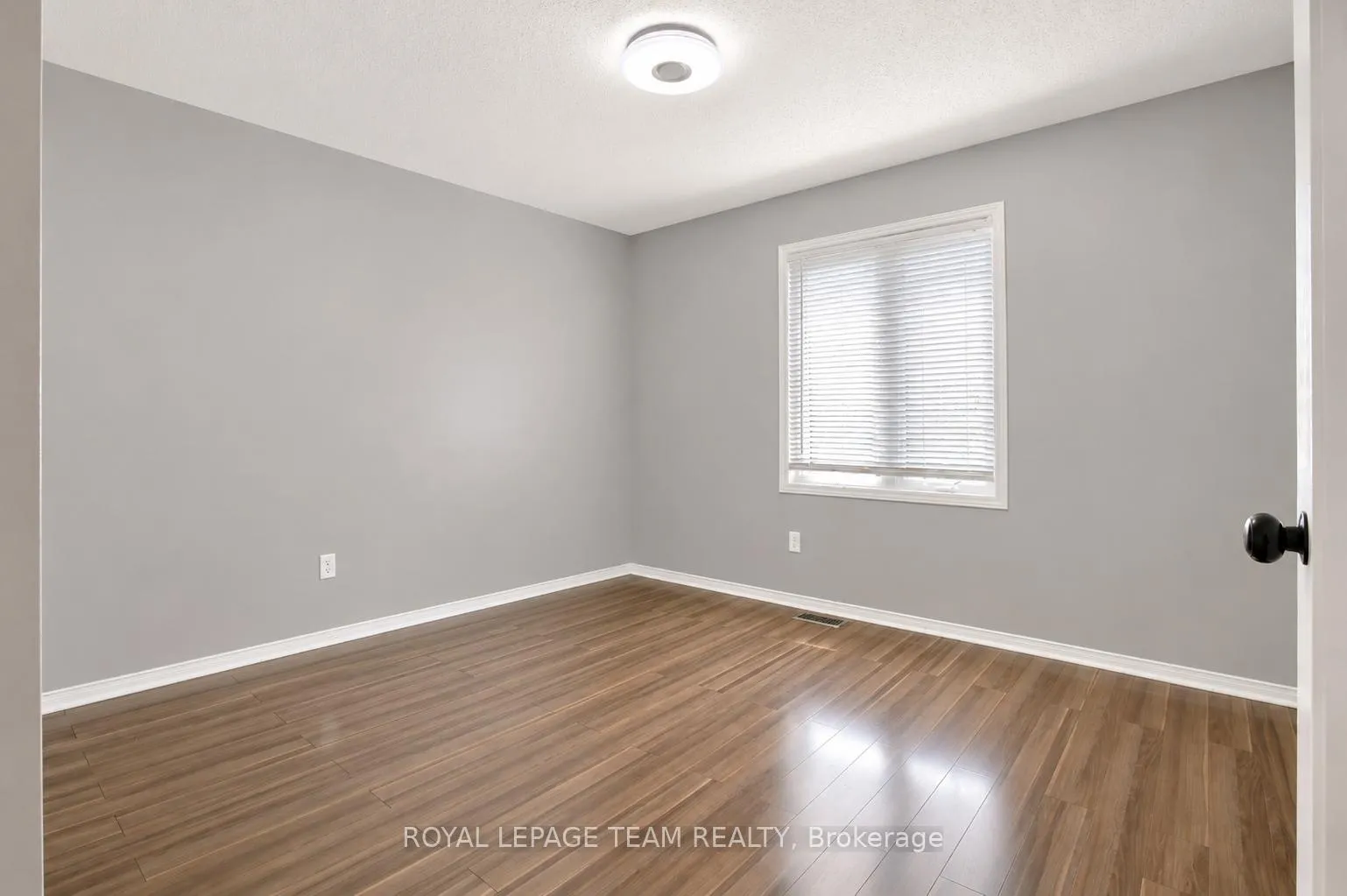 Photo 18 of 11 Marcay Street, Ottawa, Barrhaven East — HOMEH