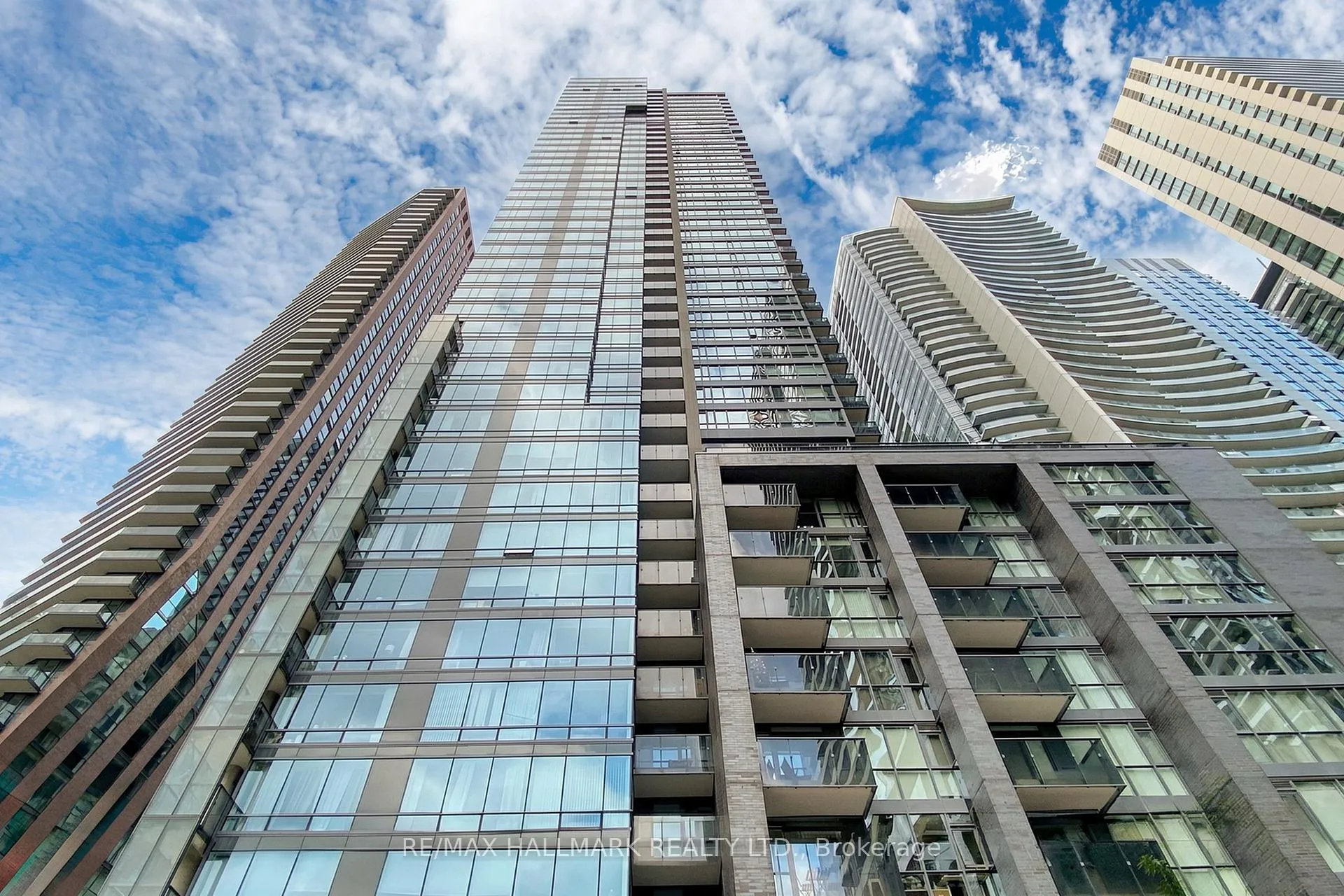 Front of Unit 313, 295 Adelaide Street W