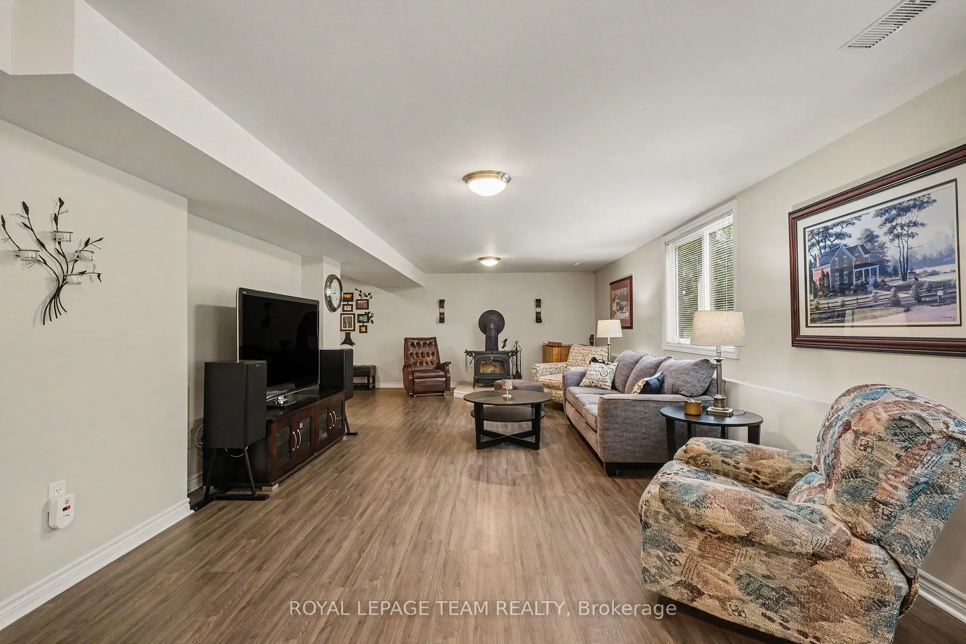 Photo 35 of 265 Starlight Place, Ottawa, Btwn Franktown Rd. & Fallowfield Rd. — HOMEH