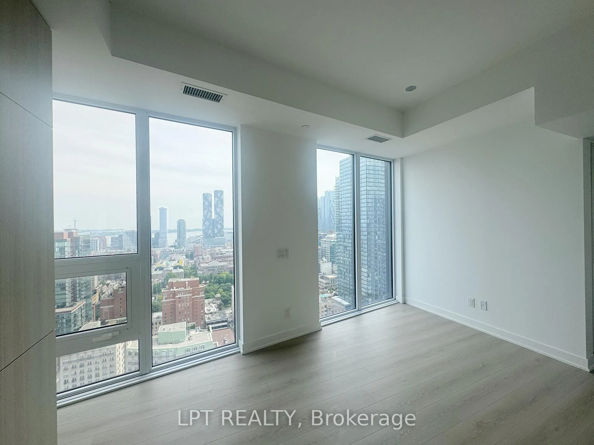 Photo 4 of Unit 3508, 100 Queen Street E, Toronto, Church-Yonge Corridor — HOMEH