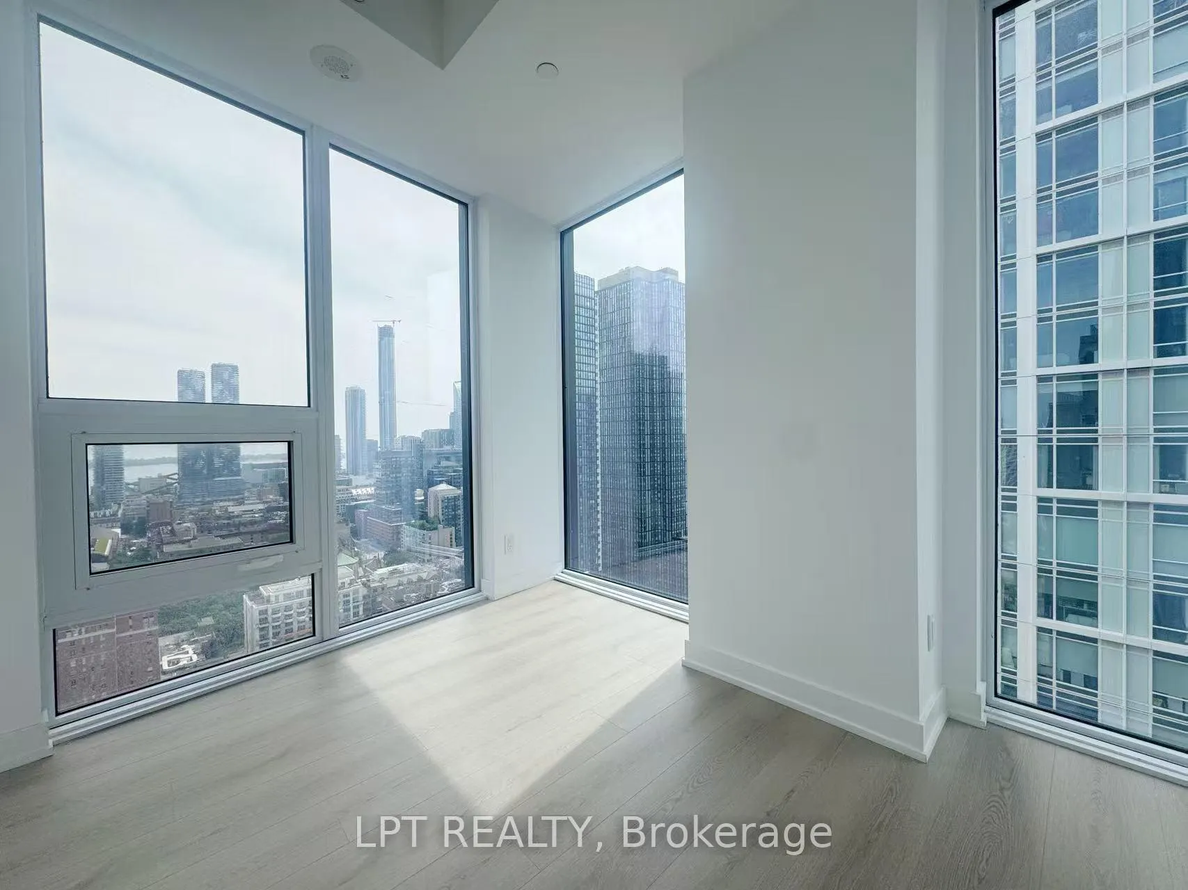 Photo 6 of Unit 3508, 100 Queen Street E, Toronto, Church-Yonge Corridor — HOMEH