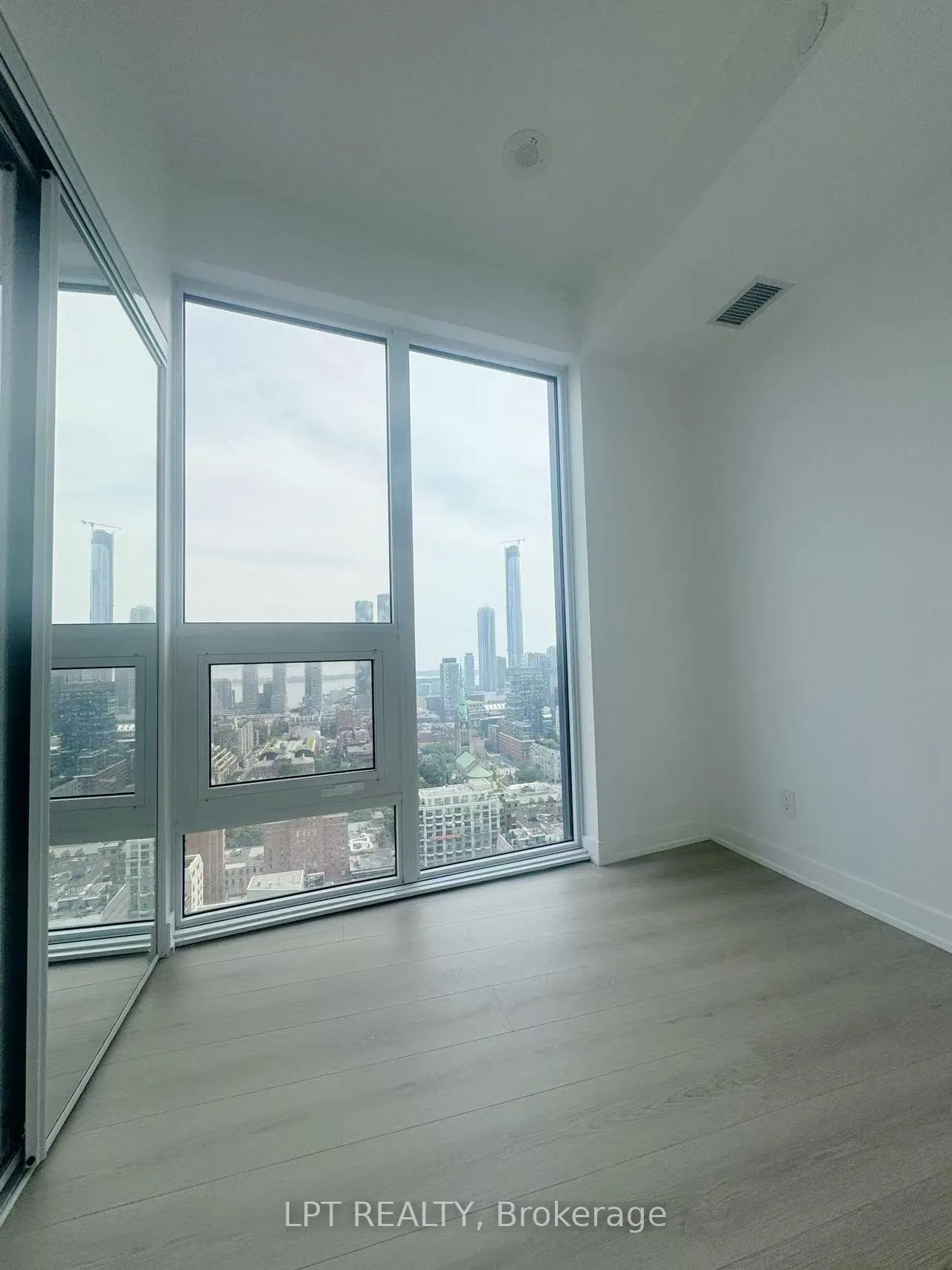 Photo 10 of Unit 3508, 100 Queen Street E, Toronto, Church-Yonge Corridor — HOMEH