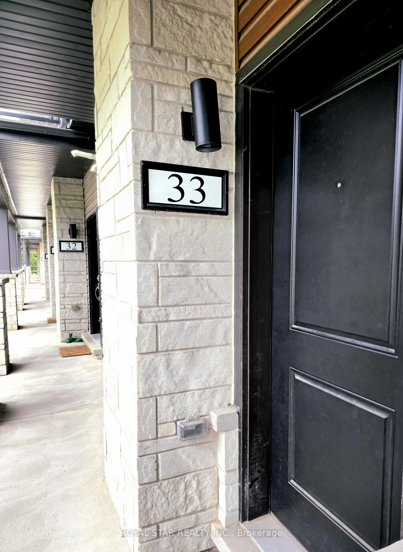 Photo 2 of Unit 33, 2 Willow Street, Brant, Paris — HOMEH