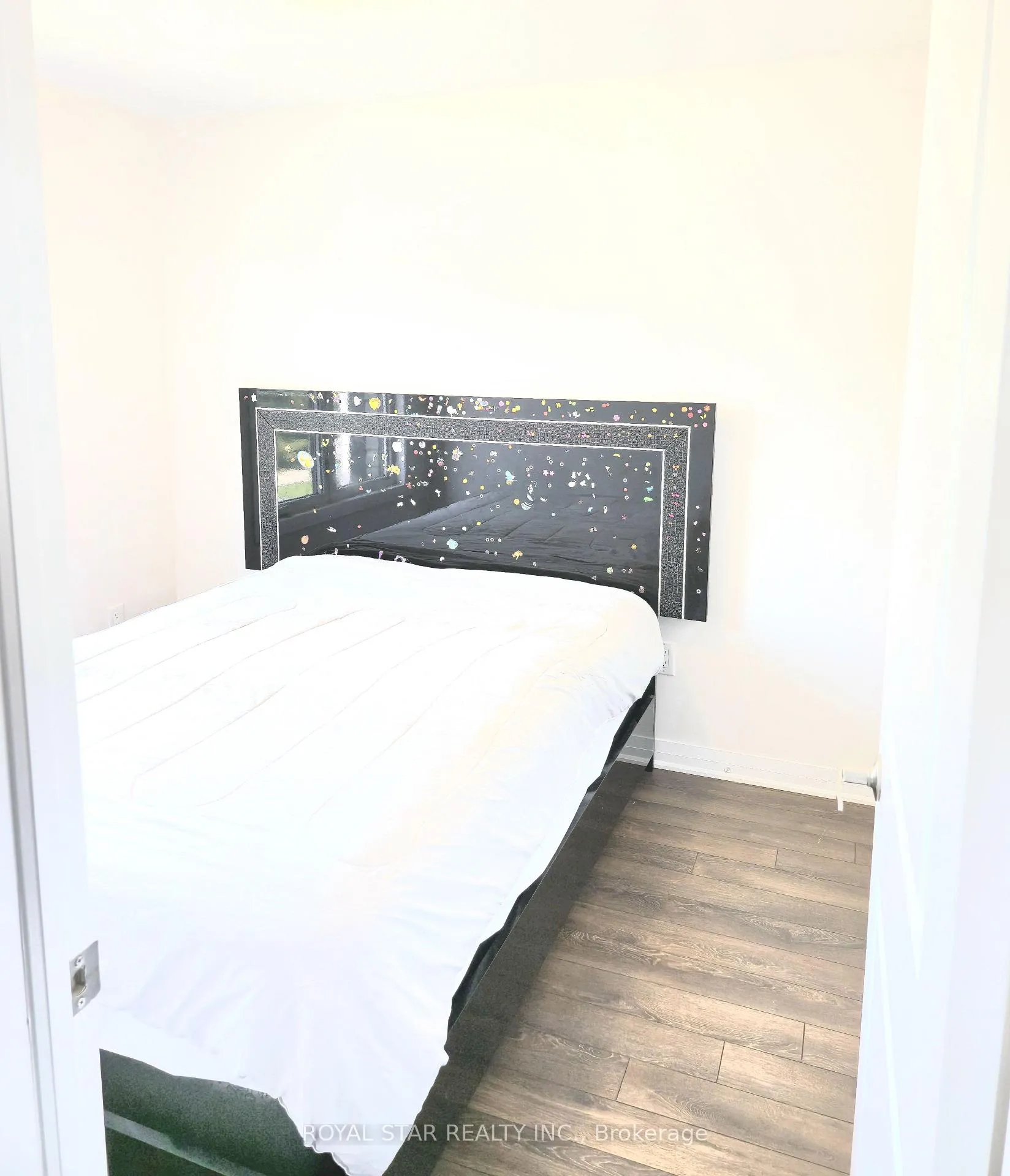 Photo 17 of Unit 33, 2 Willow Street, Brant, Paris — HOMEH
