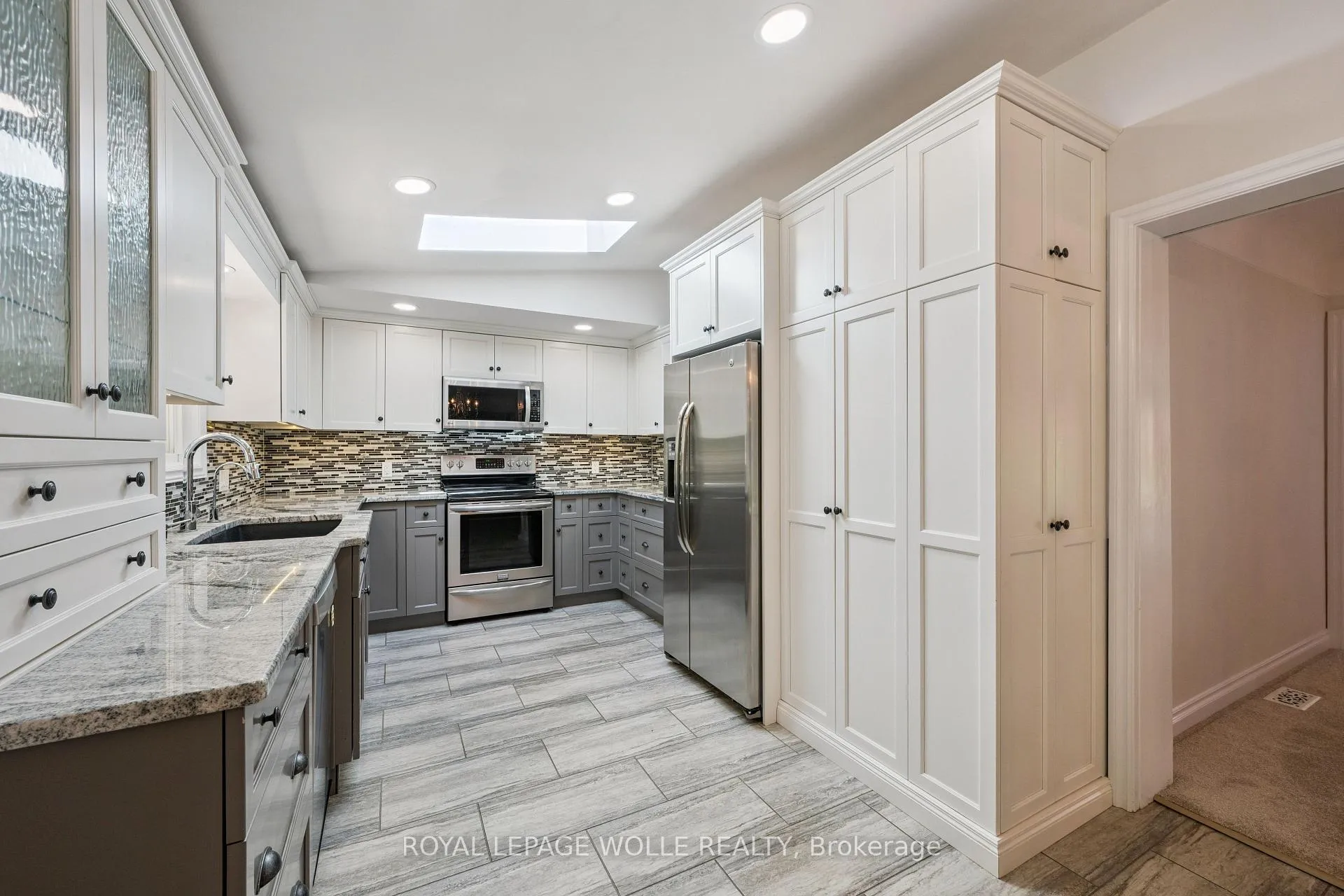 Photo 12 of 57 Maplewood Place, Kitchener — HOMEH