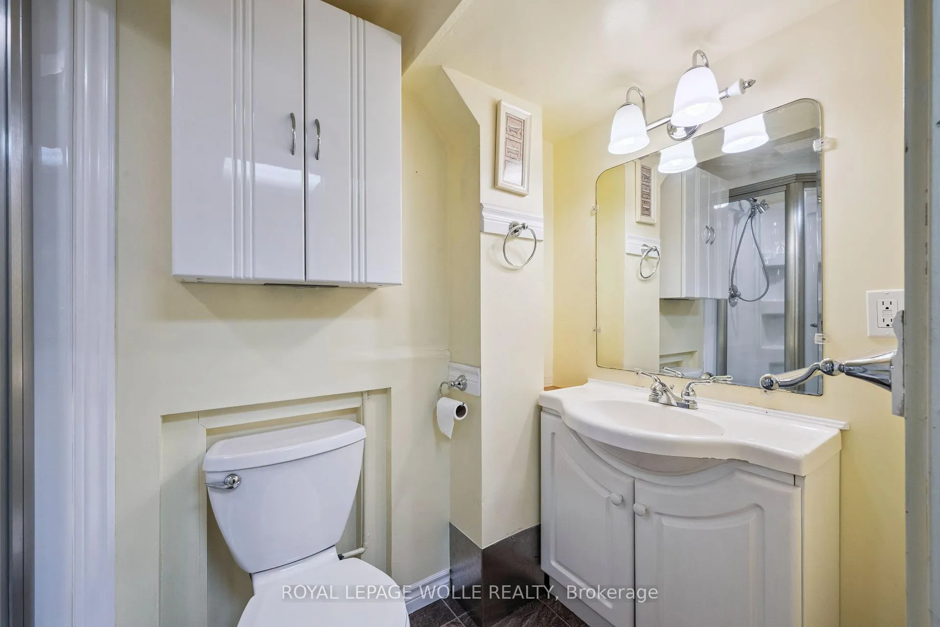 Photo 29 of 57 Maplewood Place, Kitchener — HOMEH
