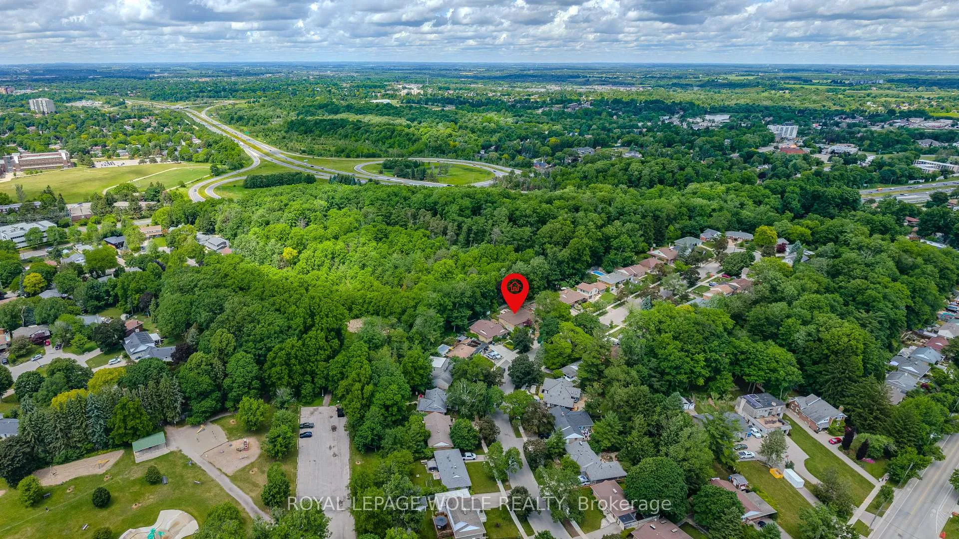 Photo 37 of 57 Maplewood Place, Kitchener — HOMEH