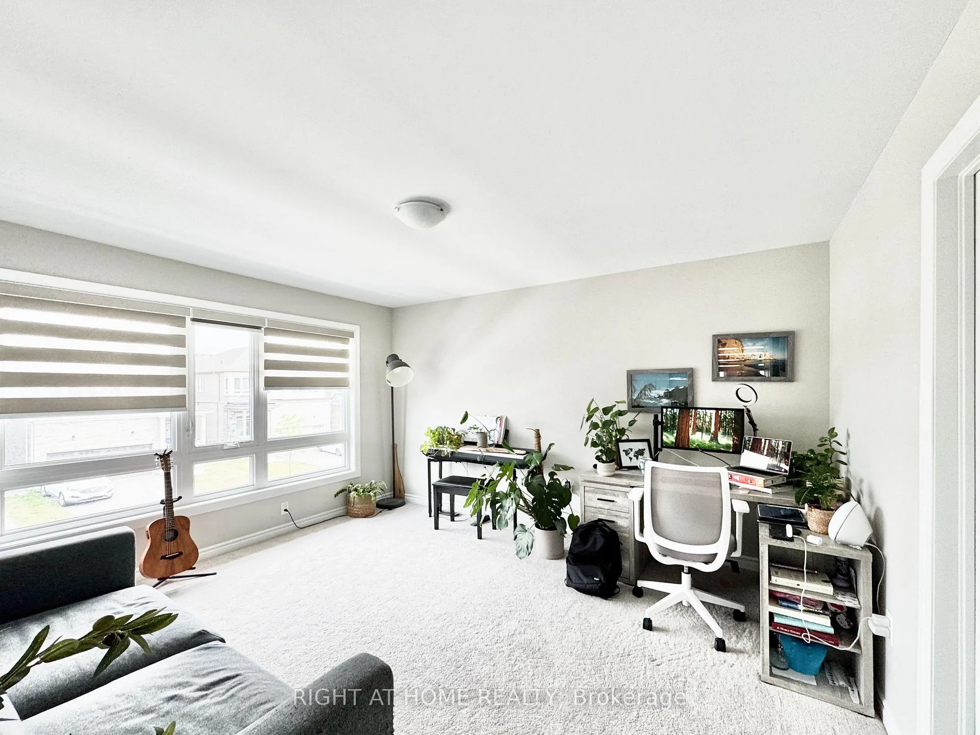 Photo 11 of 66 Gemini Drive, Barrie, Rural Barrie Southeast — HOMEH