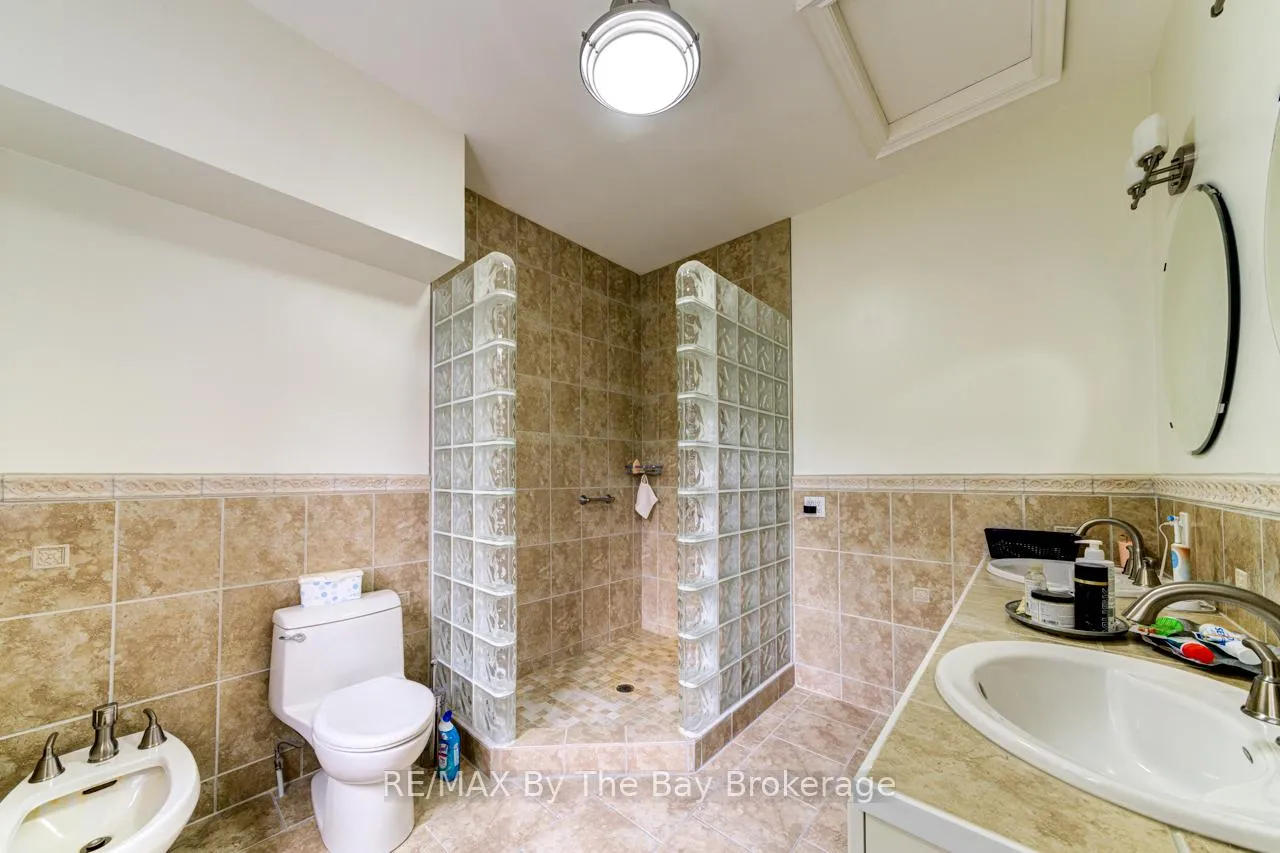 Photo 24 of 28 Bridlewood Crescent, Wasaga Beach — HOMEH