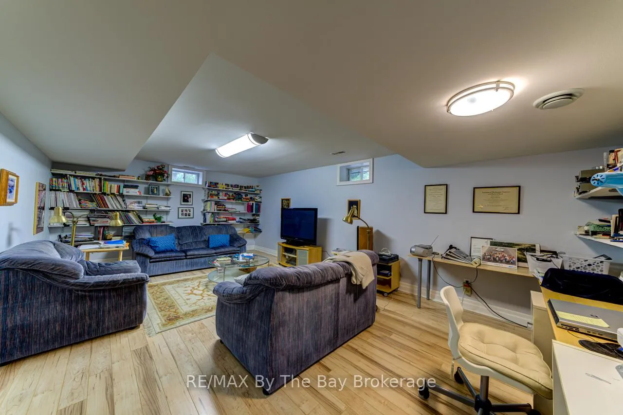 Photo 31 of 28 Bridlewood Crescent, Wasaga Beach — HOMEH