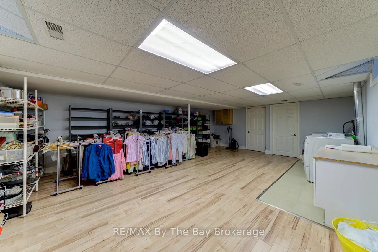 Photo 35 of 28 Bridlewood Crescent, Wasaga Beach — HOMEH