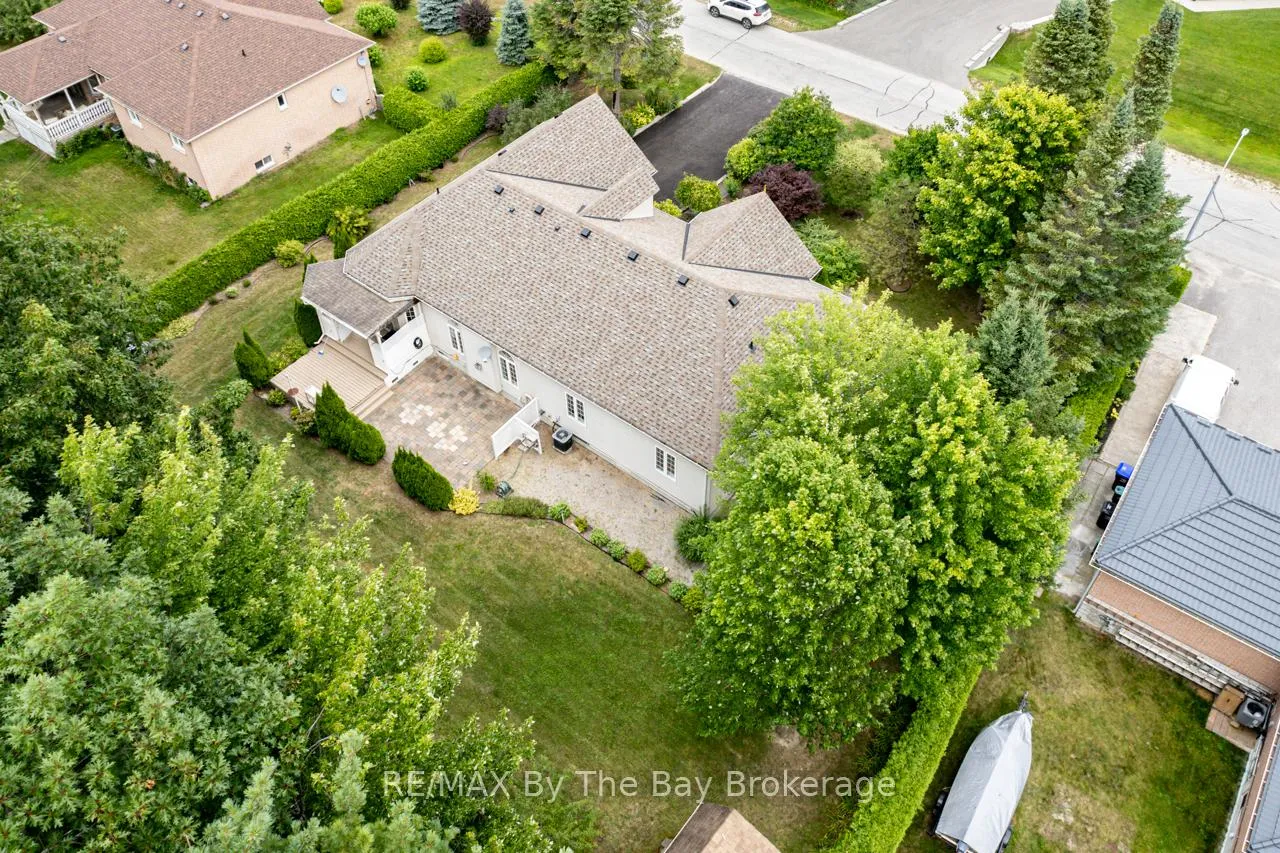 Photo 39 of 28 Bridlewood Crescent, Wasaga Beach — HOMEH