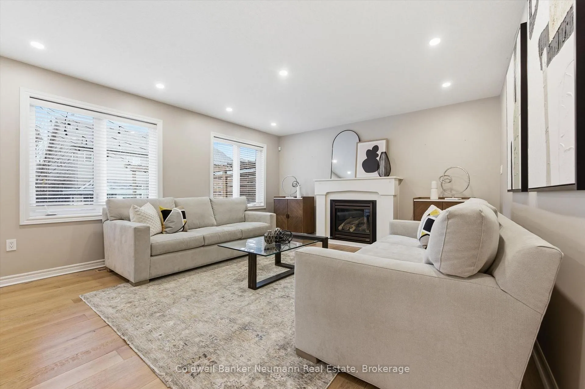 Photo 12 of 38 Baxter Drive, Guelph, Pineridge/Westminster Woods — HOMEH