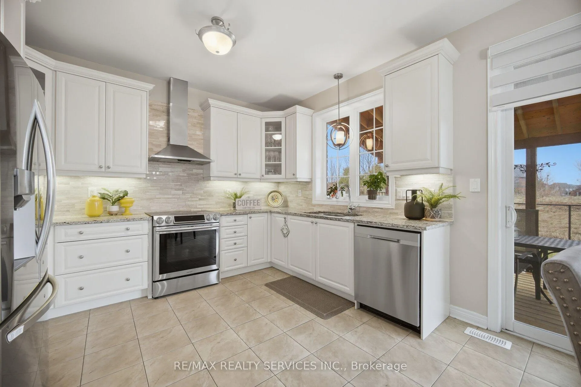 Photo 17 of 23 Twistleton Street, Caledon, Rural Caledon — HOMEH