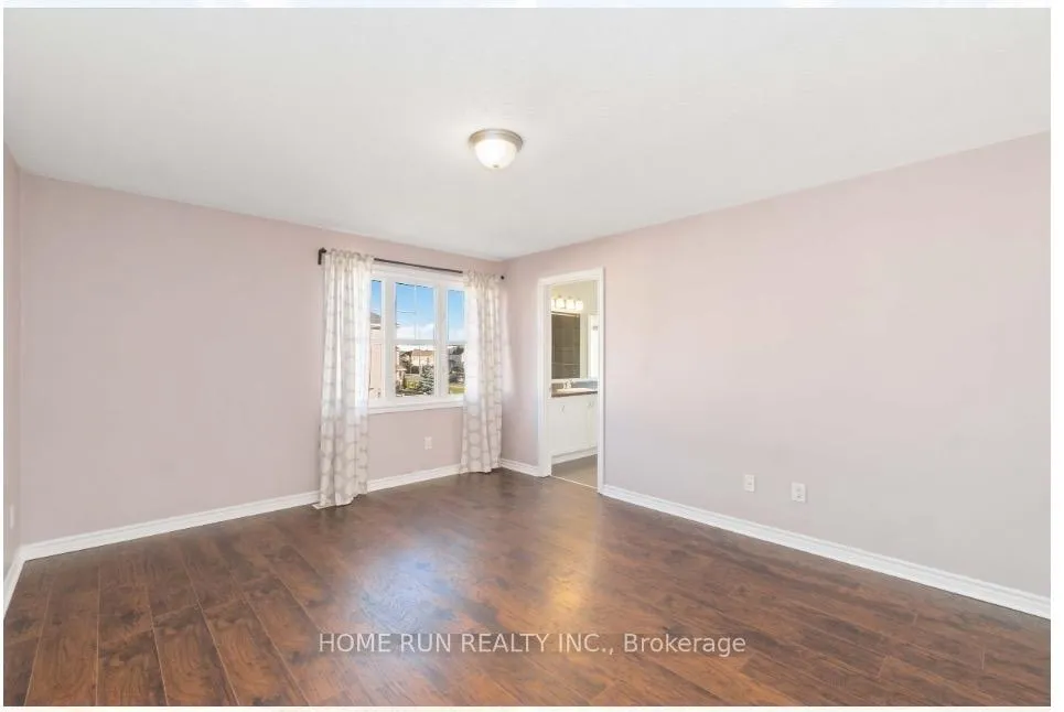 Photo 8 of 126 Switch Grass Crescent, Ottawa, Barrhaven - Half Moon Bay — HOMEH