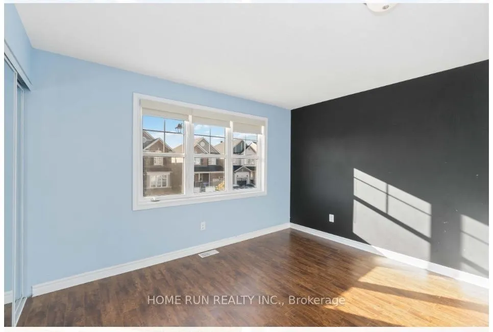Photo 12 of 126 Switch Grass Crescent, Ottawa, Barrhaven - Half Moon Bay — HOMEH