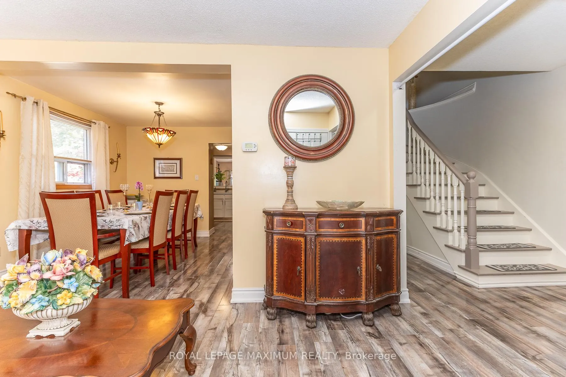 Photo 4 of 157 Misty Meadow Drive, Vaughan, East Woodbridge — HOMEH