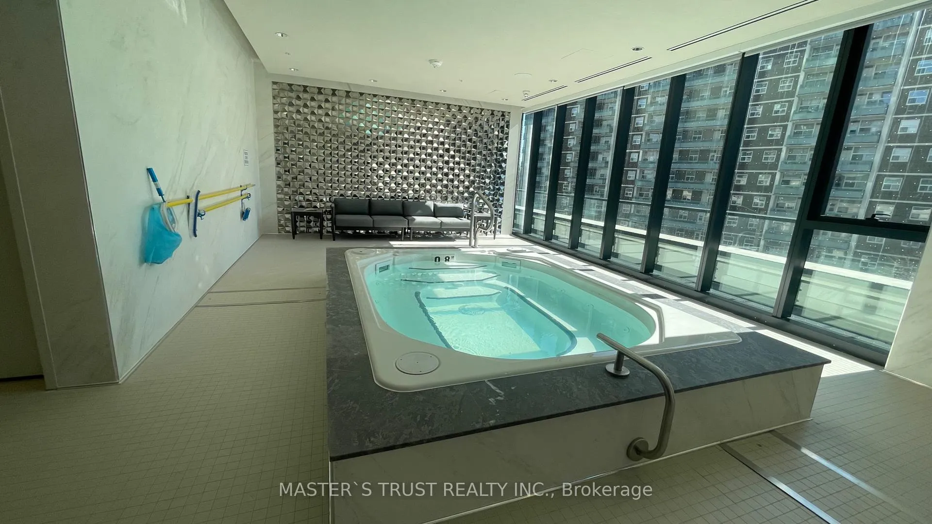 Photo 4 of Unit 207, 575 bloor Street E, Toronto, North St. James Town — HOMEH