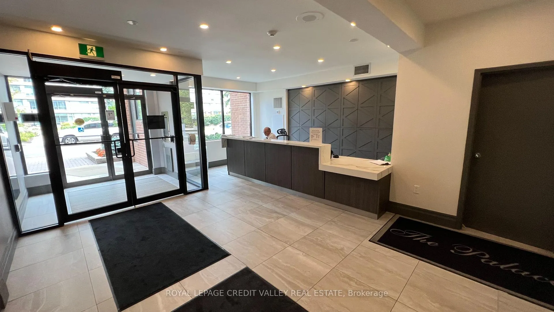 Photo 7 of Unit 704, 1270 Maple Crossing Boulevard, Burlington, Brant — HOMEH