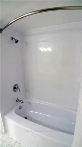 Photo 24 of Unit 704, 1270 Maple Crossing Boulevard, Burlington, Brant — HOMEH