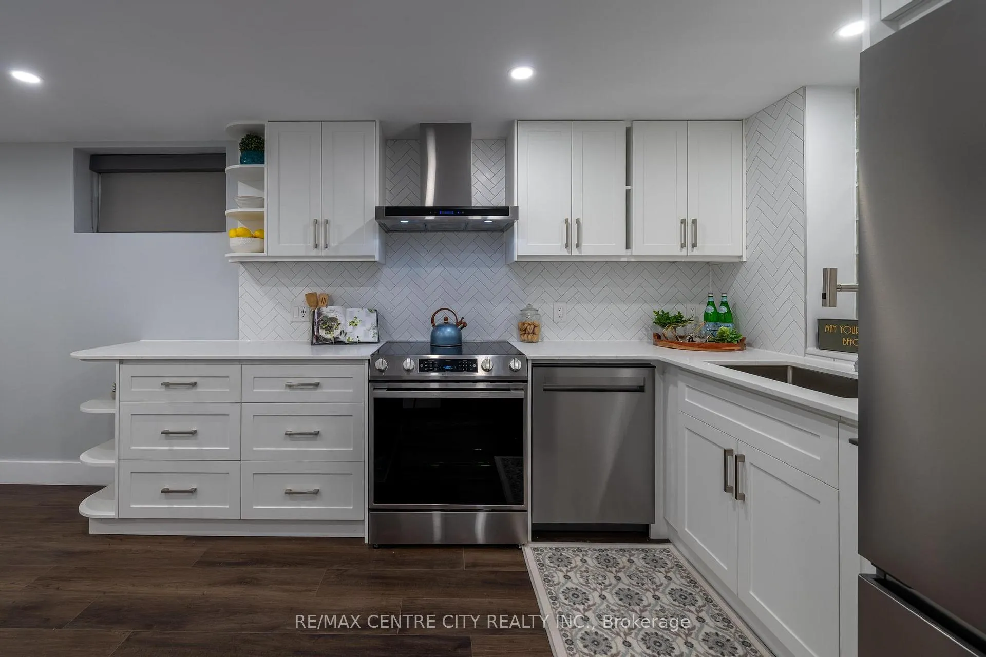 Photo 6 of Unit 1, 280 Queens Avenue, London, East F — HOMEH