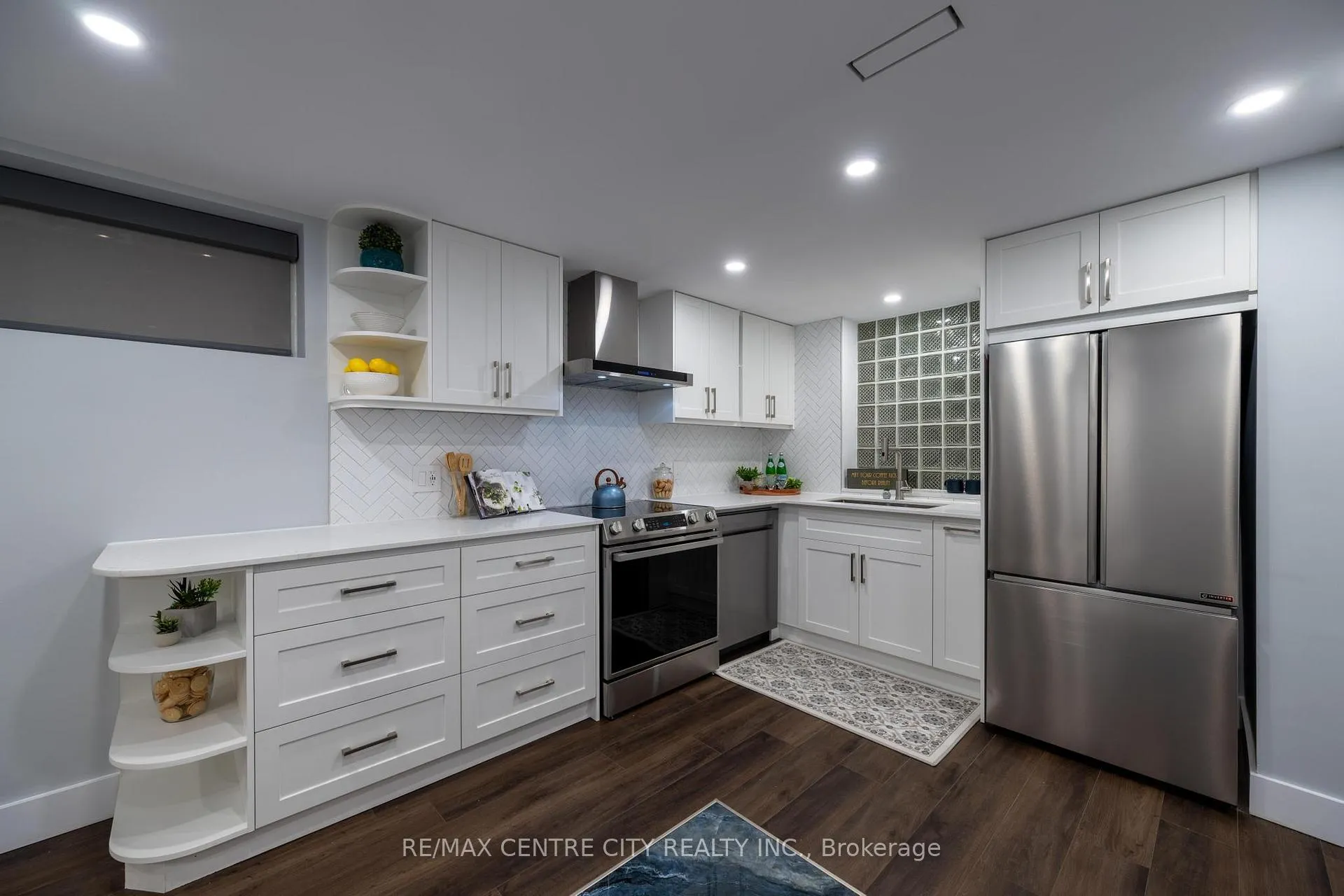Photo 7 of Unit 1, 280 Queens Avenue, London, East F — HOMEH