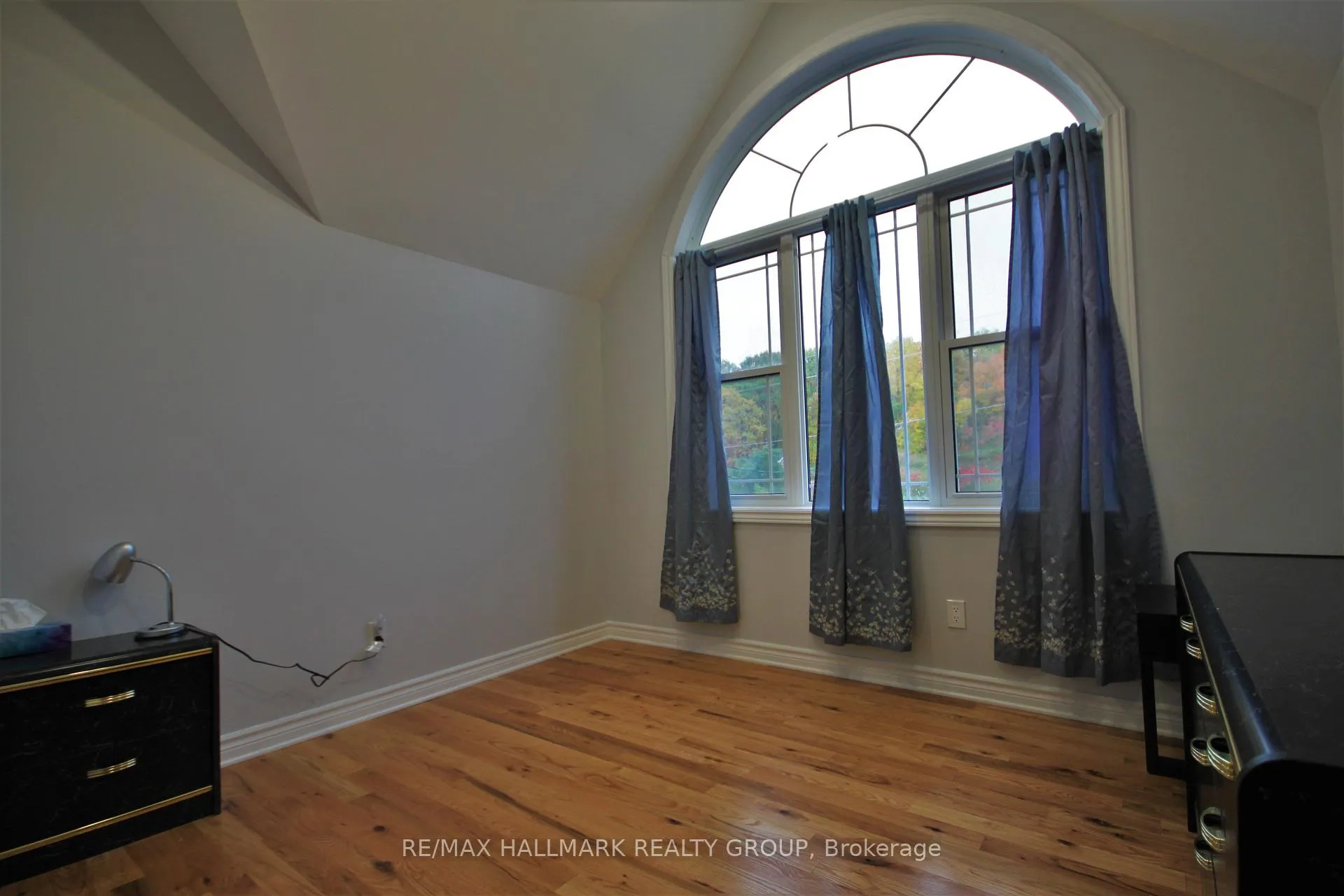 Photo 16 of Unit 7, 768 Usborne Street, McNab/Braeside, Mcnab/Braeside Twps — HOMEH