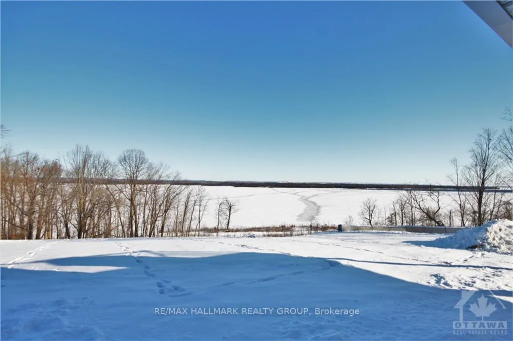 Photo 25 of Unit 7, 768 Usborne Street, McNab/Braeside, Mcnab/Braeside Twps — HOMEH