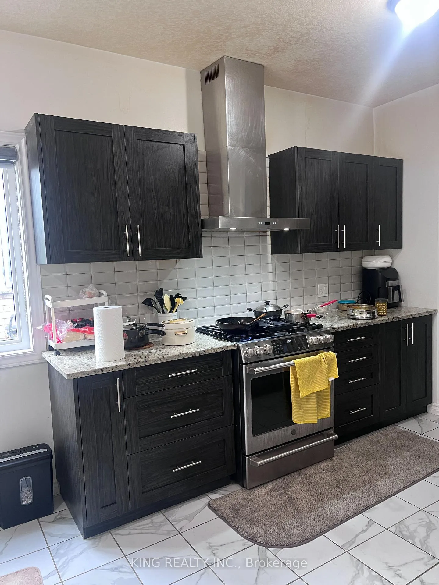Photo 10 of 2341 Marcel Circle, London, South U — HOMEH