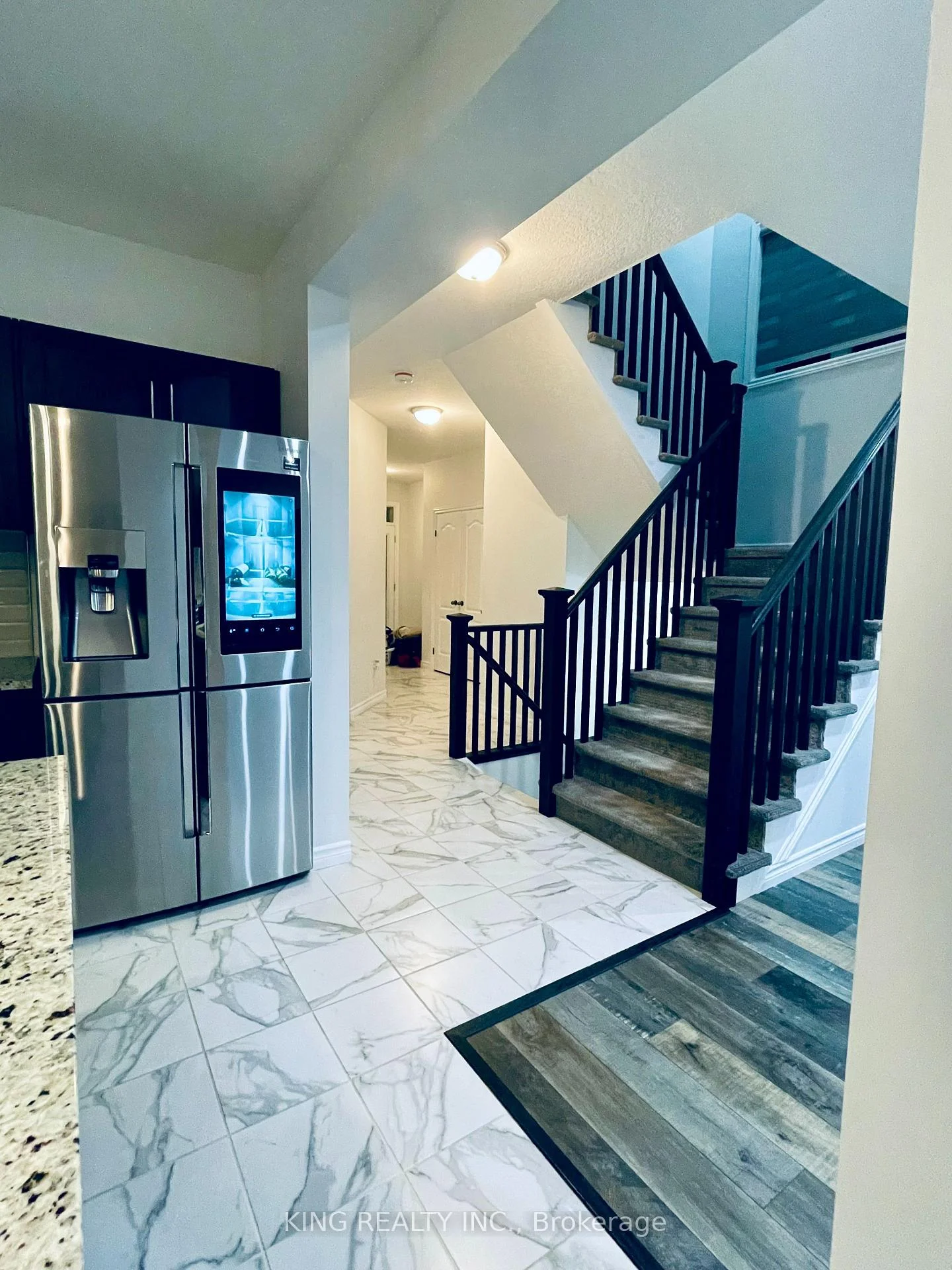 Photo 9 of 2341 Marcel Circle, London, South U — HOMEH