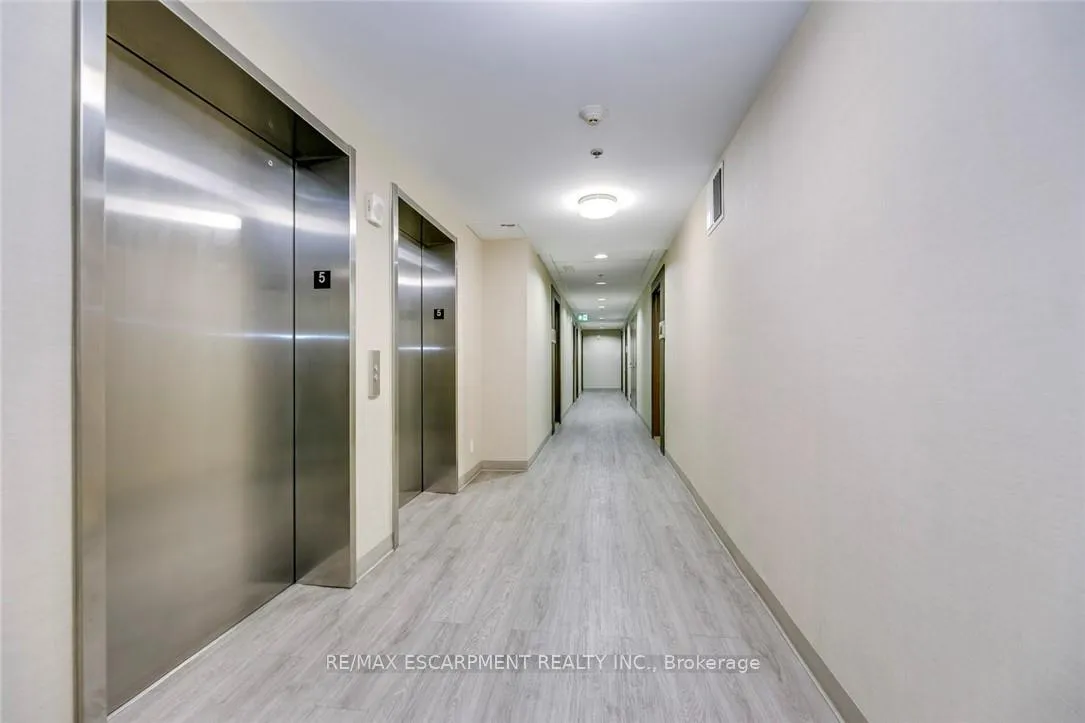 Photo 6 of Unit 501, 5001 Corporate Drive, Burlington, Uptown — HOMEH