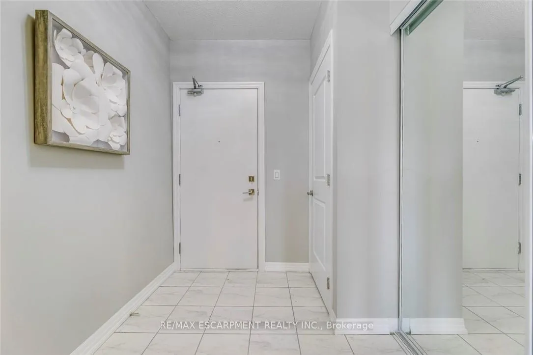 Photo 8 of Unit 501, 5001 Corporate Drive, Burlington, Uptown — HOMEH