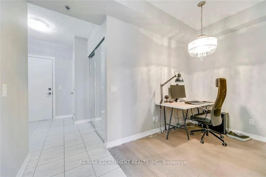 Photo 9 of Unit 501, 5001 Corporate Drive, Burlington, Uptown — HOMEH