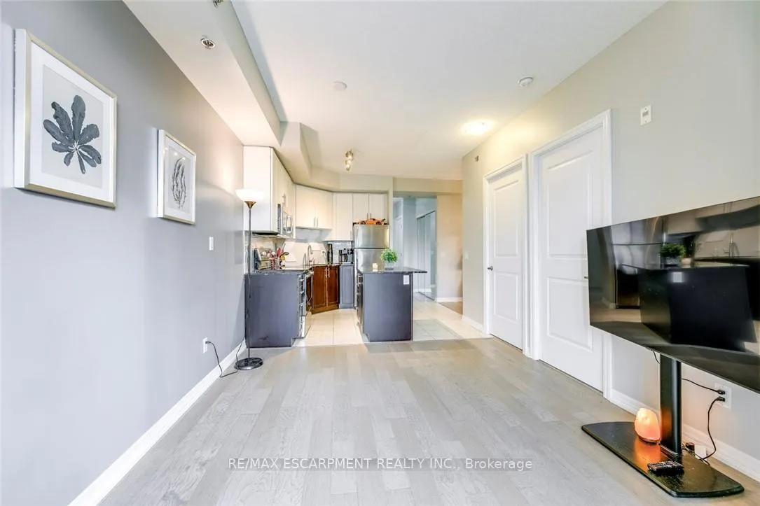 Photo 19 of Unit 501, 5001 Corporate Drive, Burlington, Uptown — HOMEH