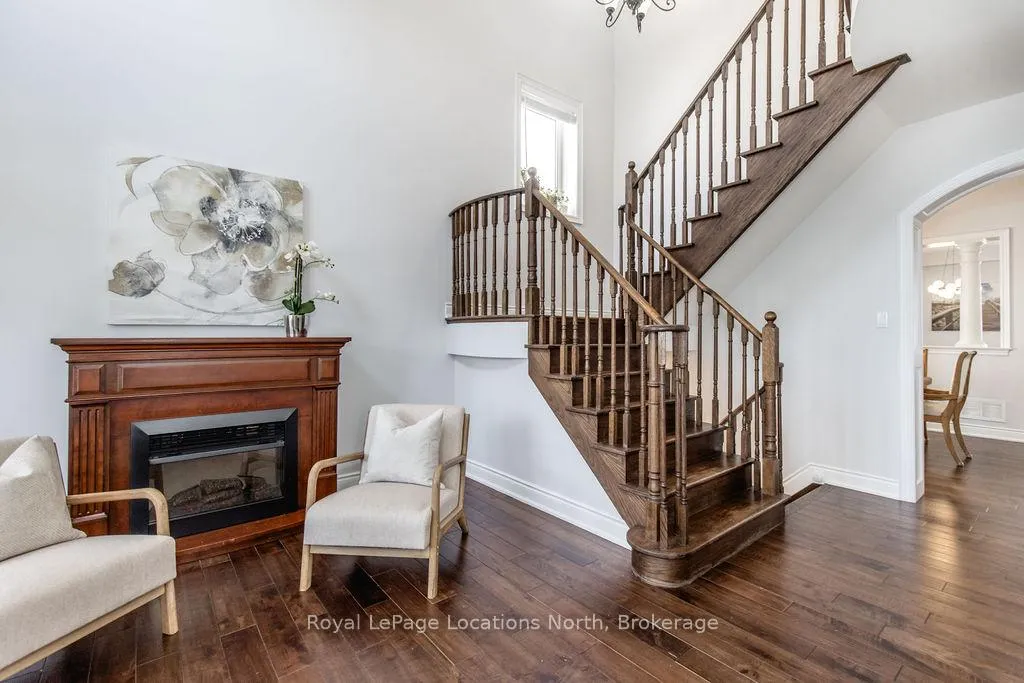 Photo 5 of 11 Christy Drive, Wasaga Beach — HOMEH