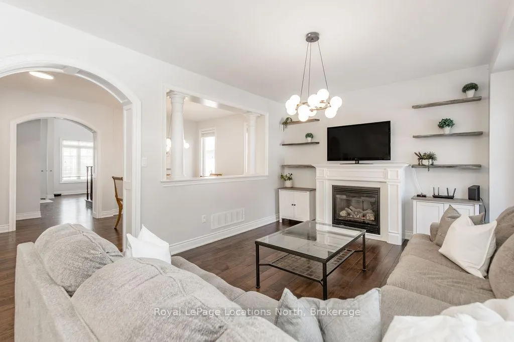 Photo 14 of 11 Christy Drive, Wasaga Beach — HOMEH