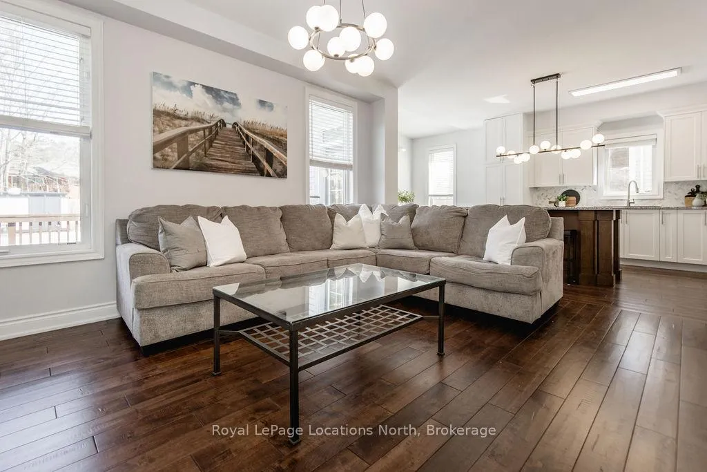Photo 15 of 11 Christy Drive, Wasaga Beach — HOMEH
