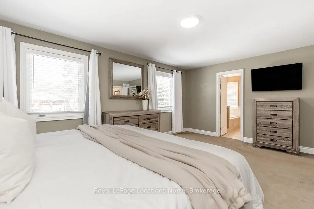Photo 27 of 11 Christy Drive, Wasaga Beach — HOMEH