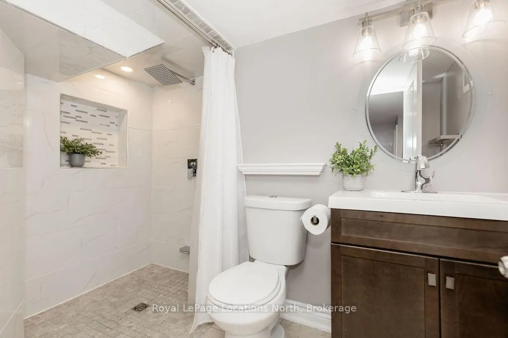 Photo 44 of 11 Christy Drive, Wasaga Beach — HOMEH
