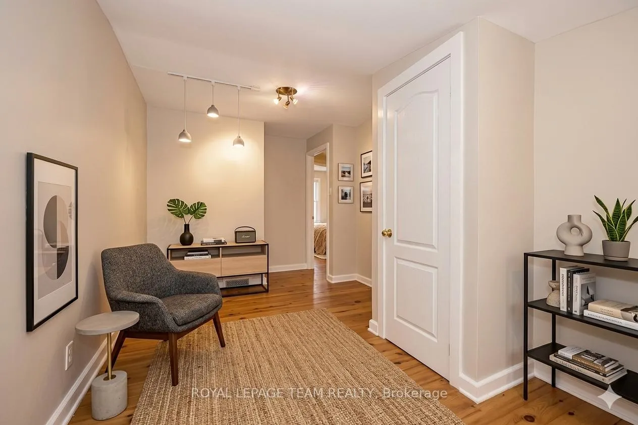 Photo 20 of 4 Queen Mary Street, Ottawa, Overbrook — HOMEH
