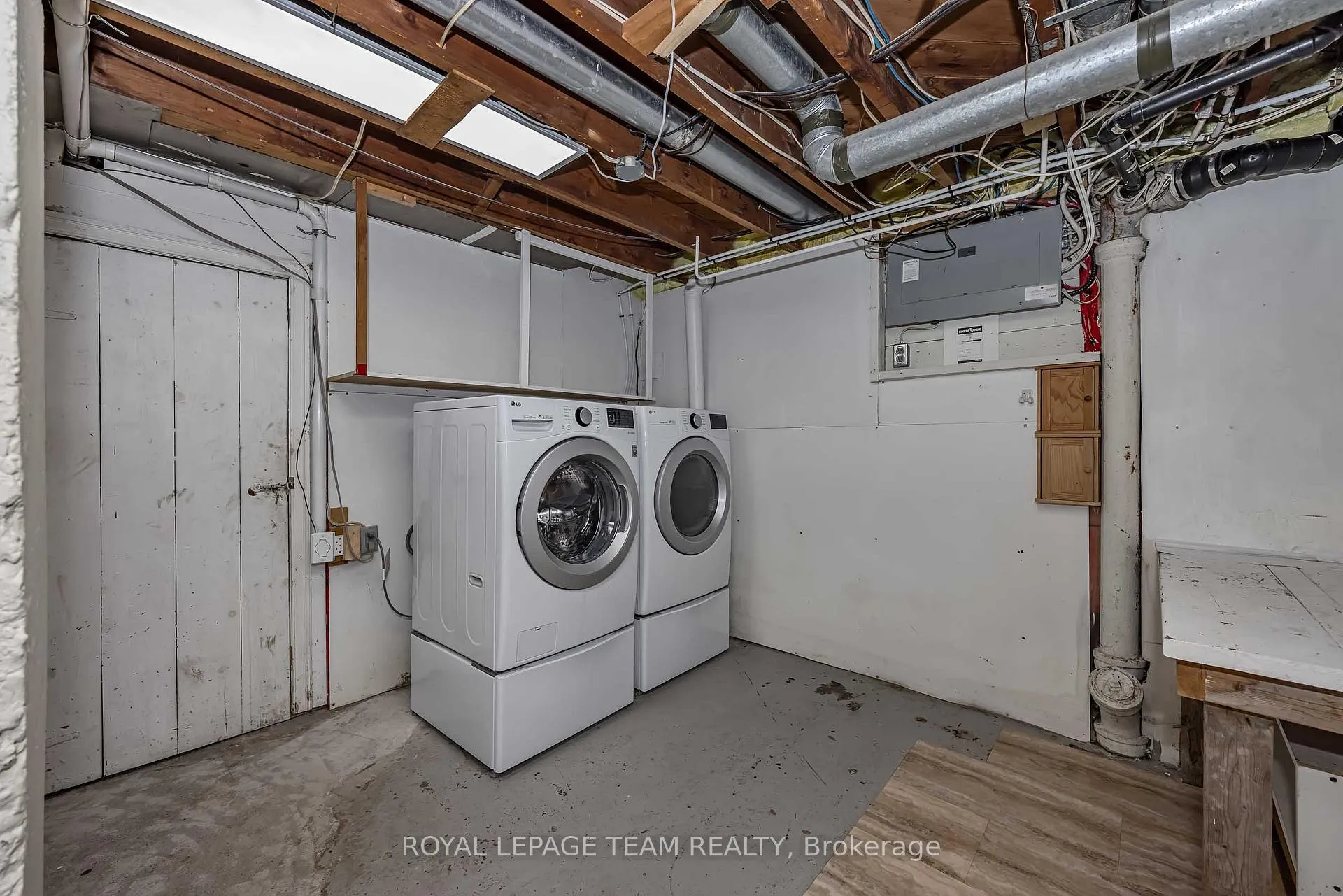 Photo 31 of 4 Queen Mary Street, Ottawa, Overbrook — HOMEH