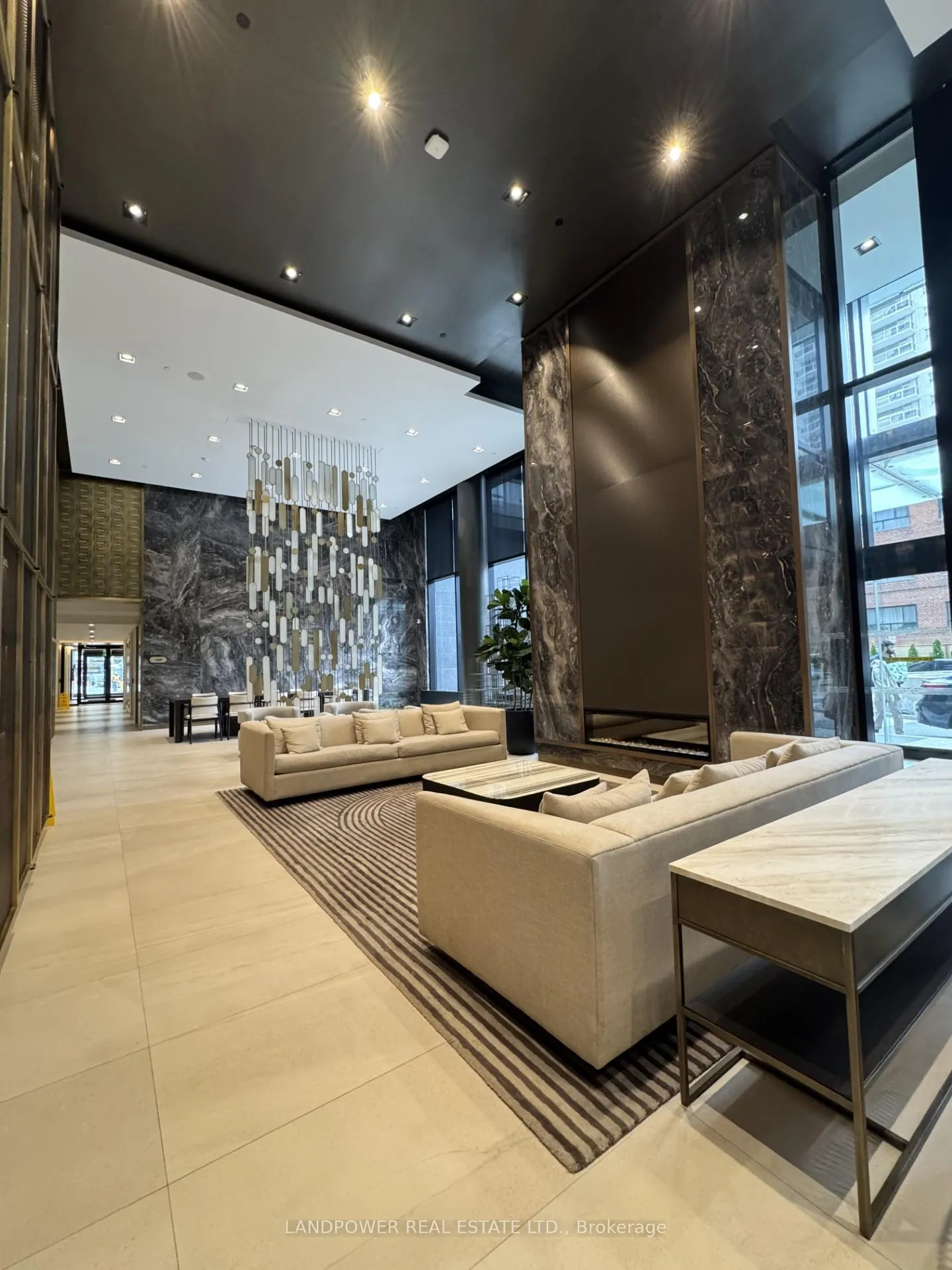 Photo 12 of Unit 2003, 117 Broadway Avenue, Toronto, Mount Pleasant West — HOMEH