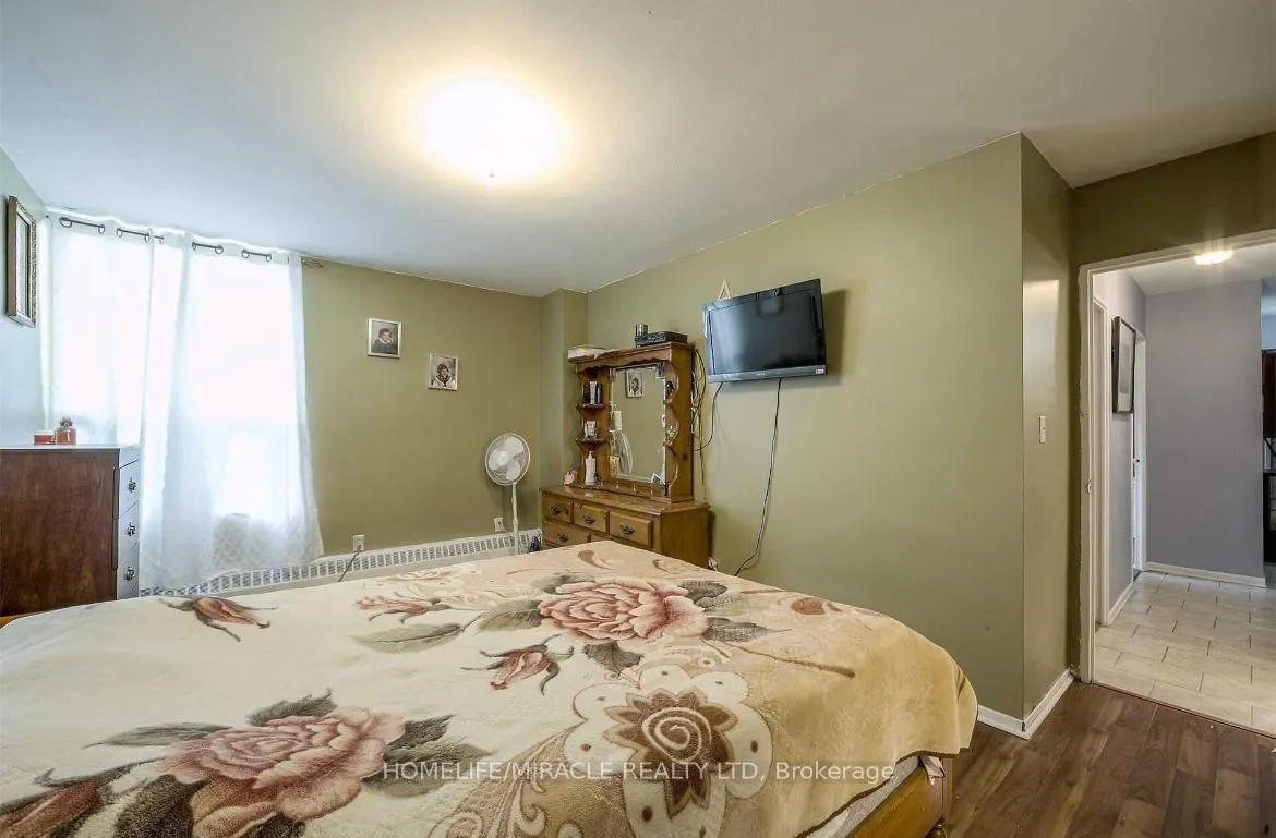Photo 18 of Unit 216, 60 Pavane Linkway, Toronto, Flemingdon Park — HOMEH