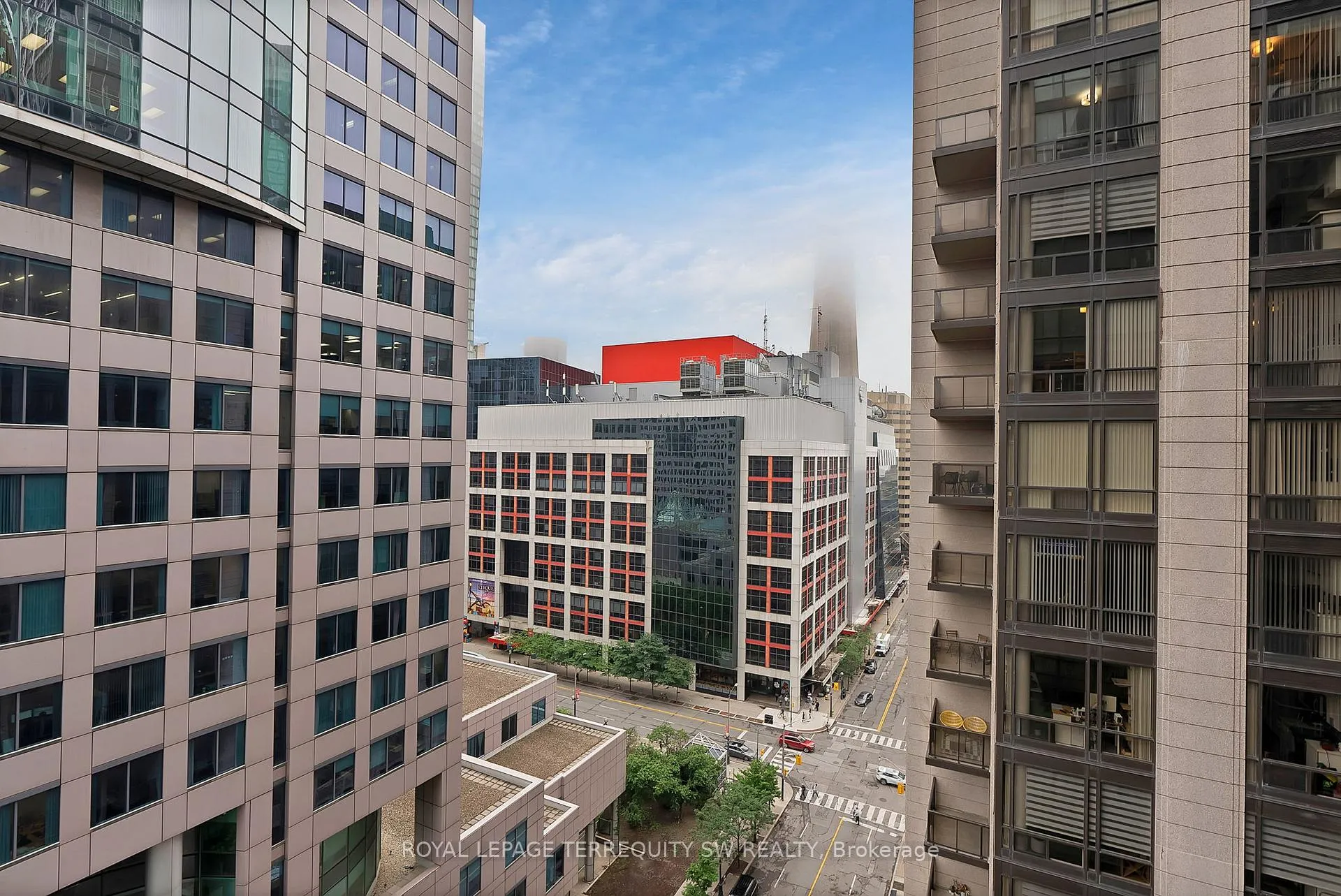 Photo 11 of Unit 1305, 8 Mercer Street, Toronto, Waterfront Communities — HOMEH