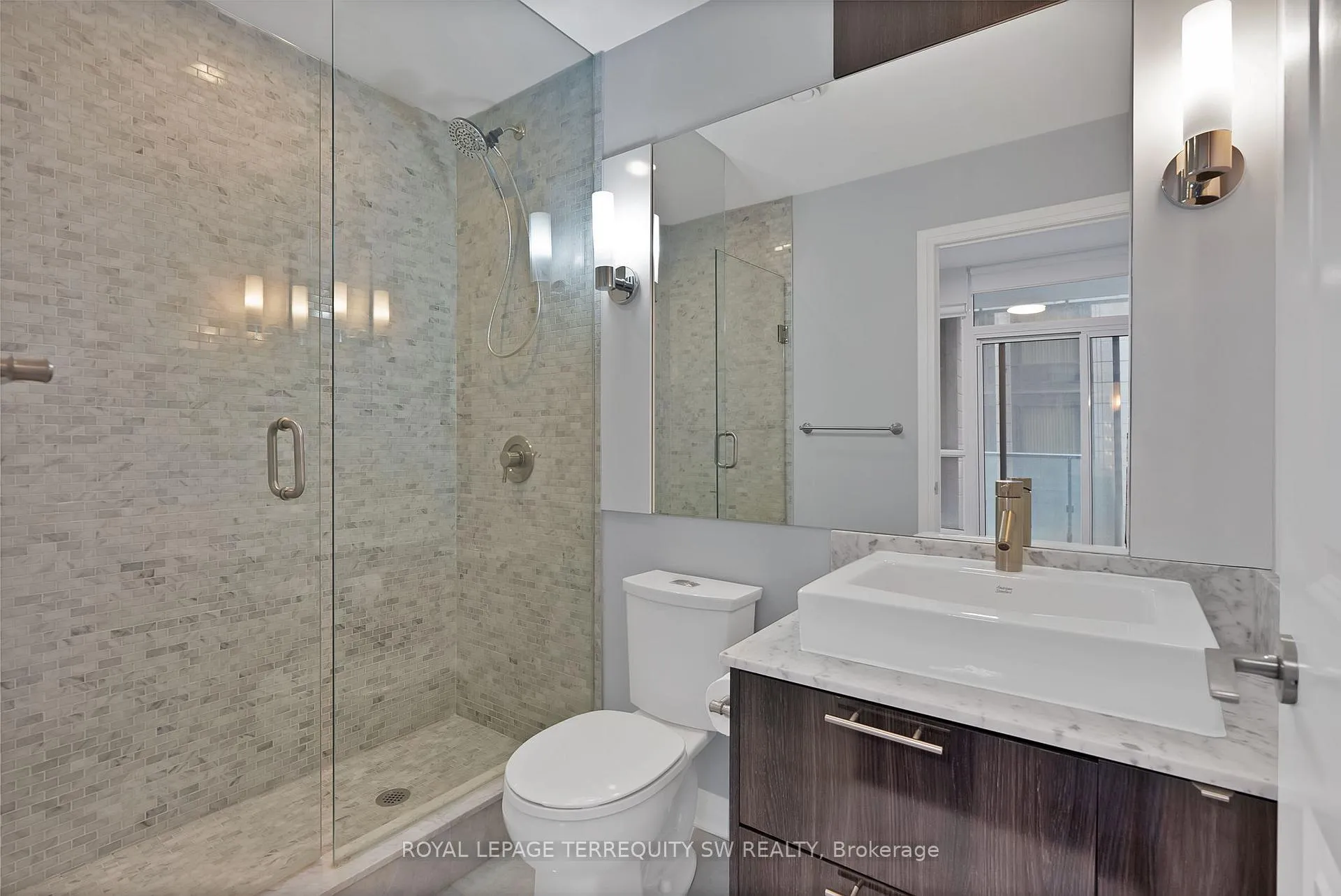 Photo 14 of Unit 1305, 8 Mercer Street, Toronto, Waterfront Communities — HOMEH