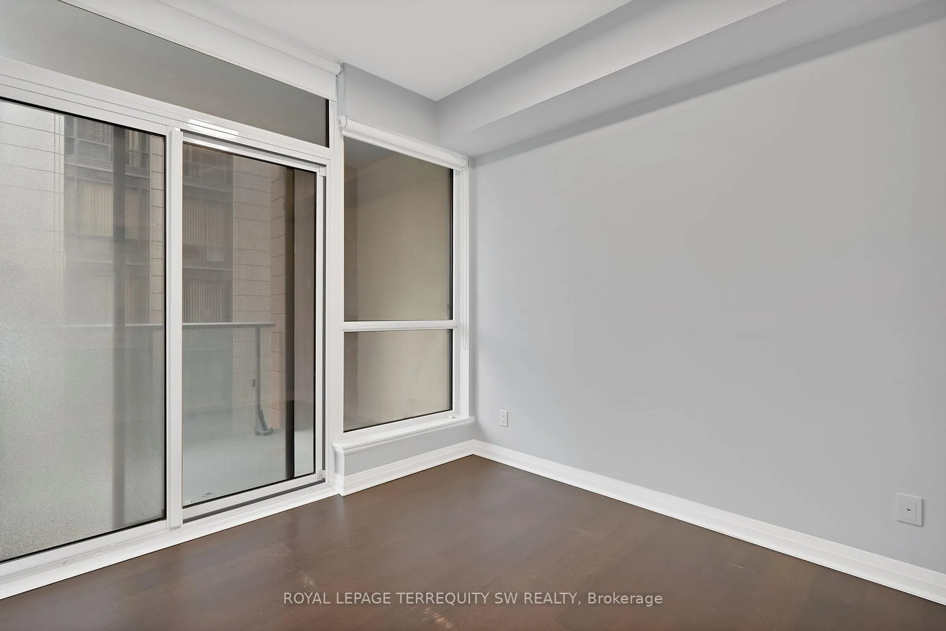 Photo 15 of Unit 1305, 8 Mercer Street, Toronto, Waterfront Communities — HOMEH