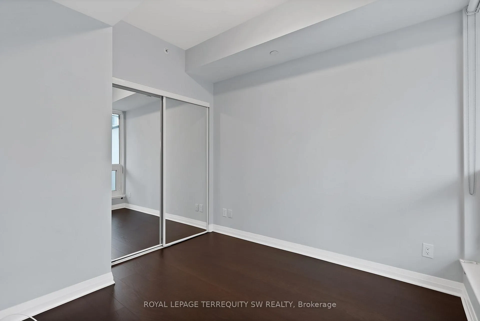 Photo 19 of Unit 1305, 8 Mercer Street, Toronto, Waterfront Communities — HOMEH