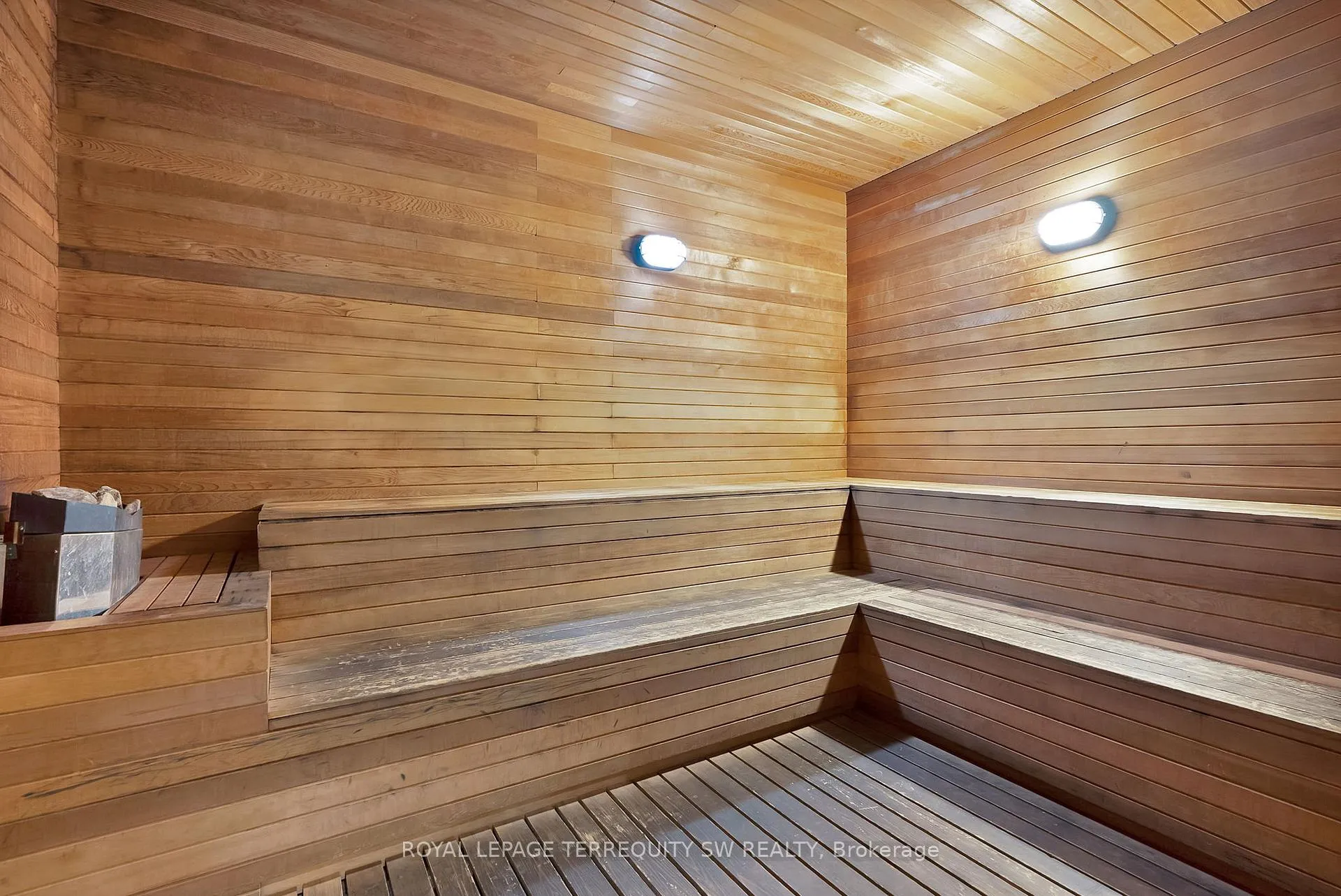 Photo 26 of Unit 1305, 8 Mercer Street, Toronto, Waterfront Communities — HOMEH