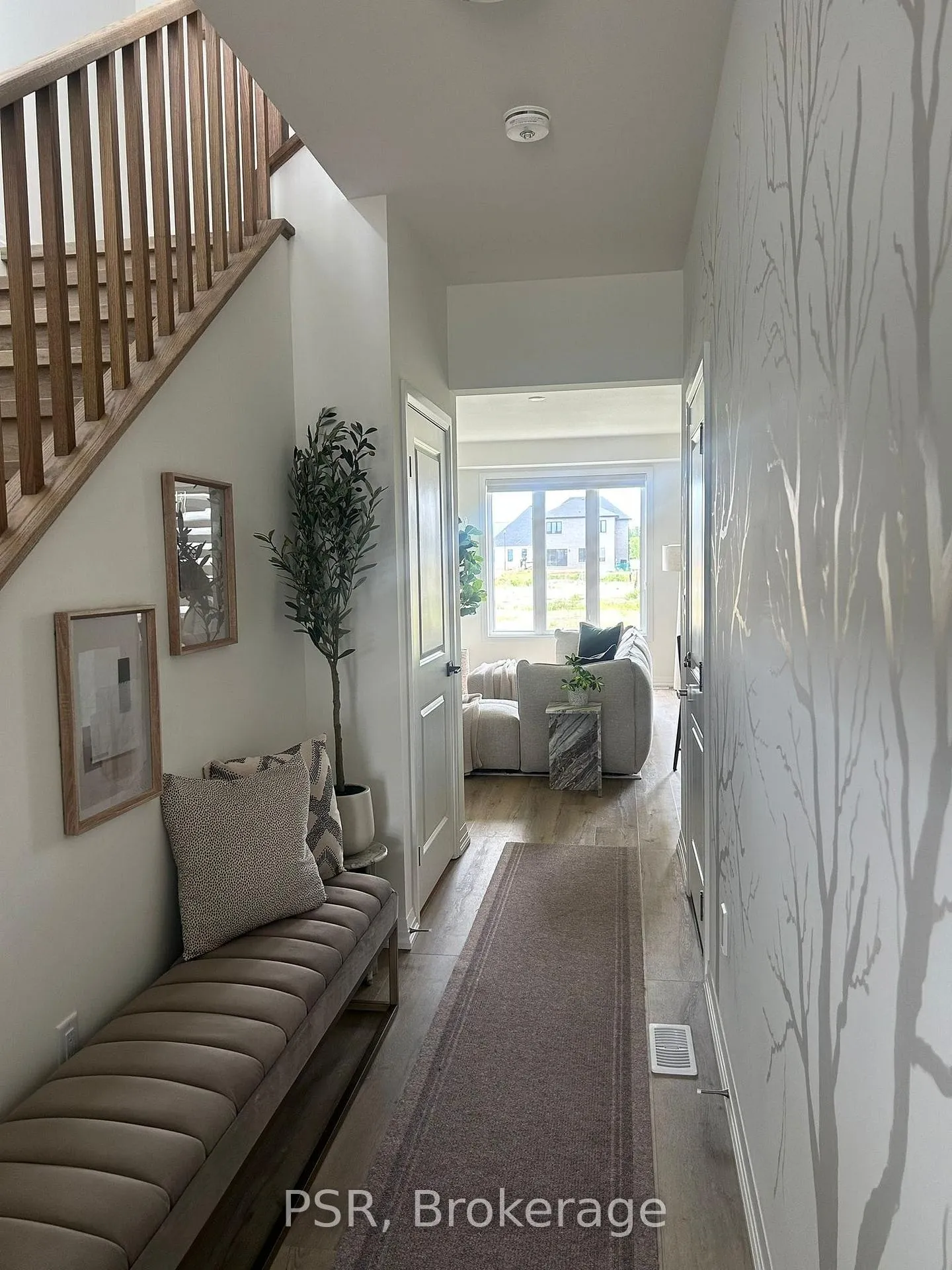 Photo 11 of 82 Acacia Road, Pelham, Fonthill — HOMEH