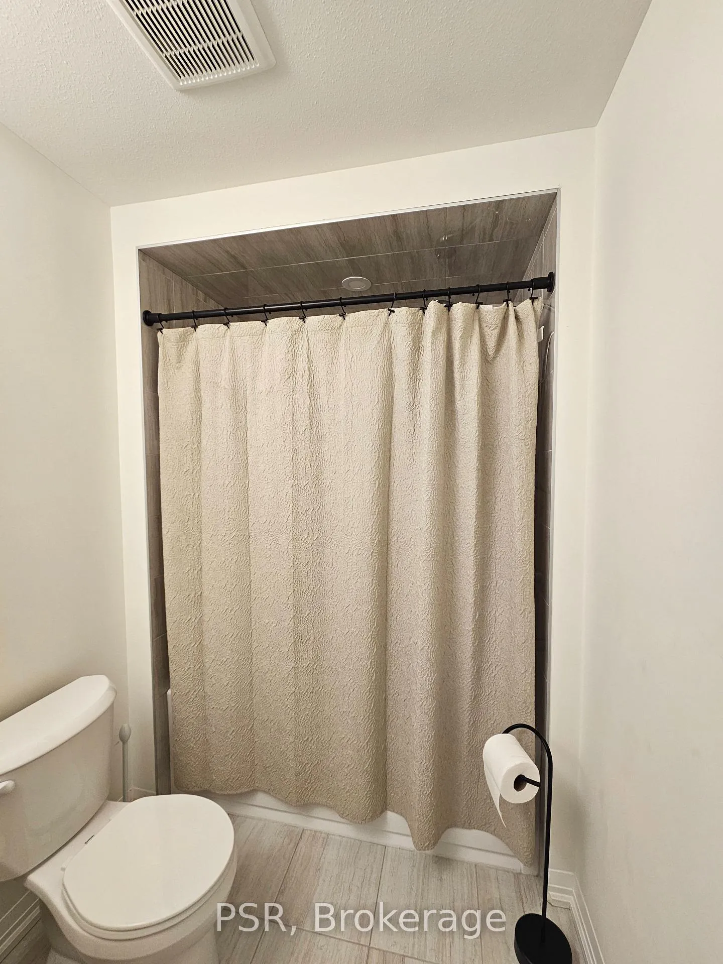 Photo 29 of 82 Acacia Road, Pelham, Fonthill — HOMEH